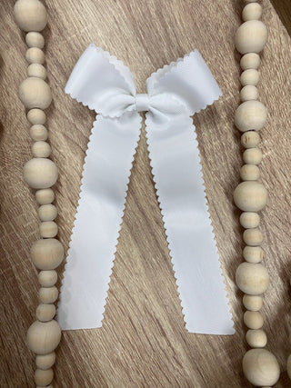 Scalloped Long Tail Bow with Alligator Clip